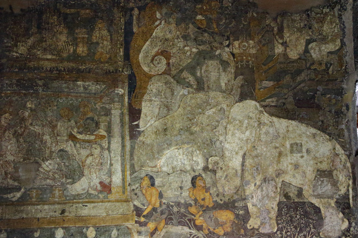 171001_Cave17_Buddhist-Painting_2.jpg