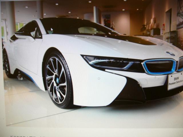 BMW　の電気自動車です。
