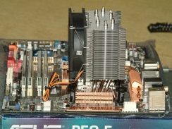 CPU クーラーを交換したP5Q-E