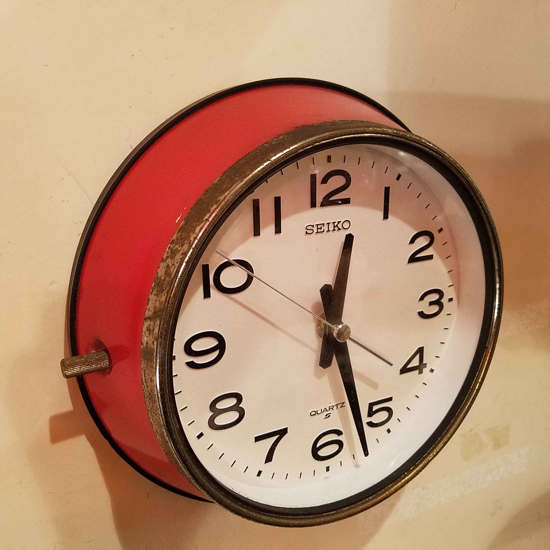SEIKO（セイコー）レトロな赤いバスクロック（壁掛け時計） - [Sold 